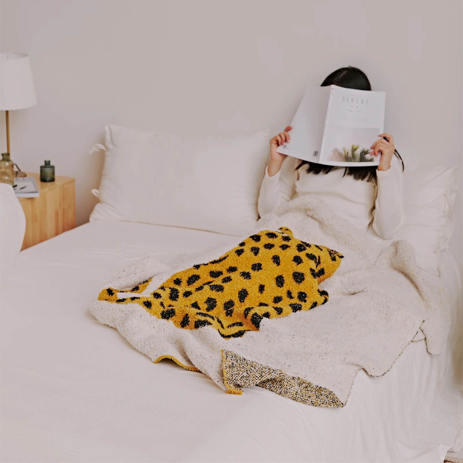Бренд YIRUIO, Леопардовое одеяло Kawaii Americal, Пушистая Уютная Весенняя Шаль, Одеяло до колен, Домашний Декоративный диван-кровать, Одеяла для кресла и кушетки 2